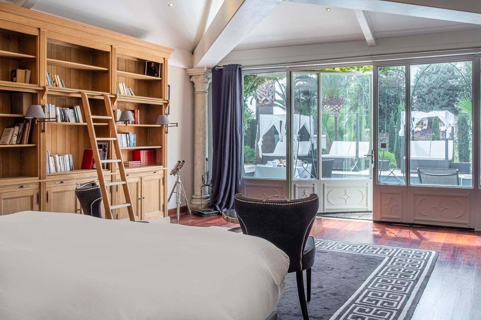 Hotel La Mauresque 5*